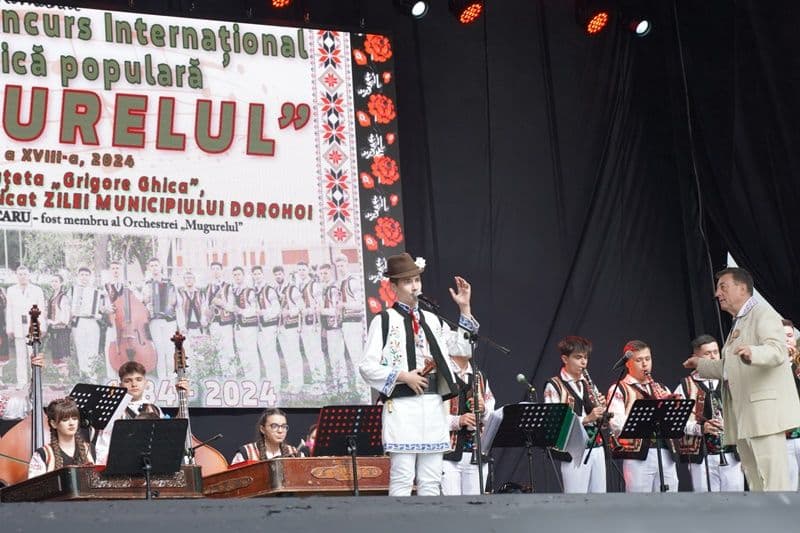 A doua zi Festival Mugurelul 2014_012