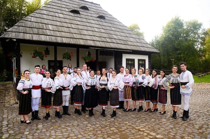 Fetele_din_Botosani_4