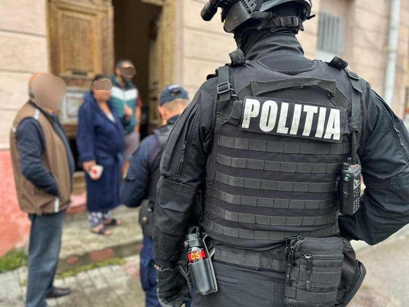 politia 02