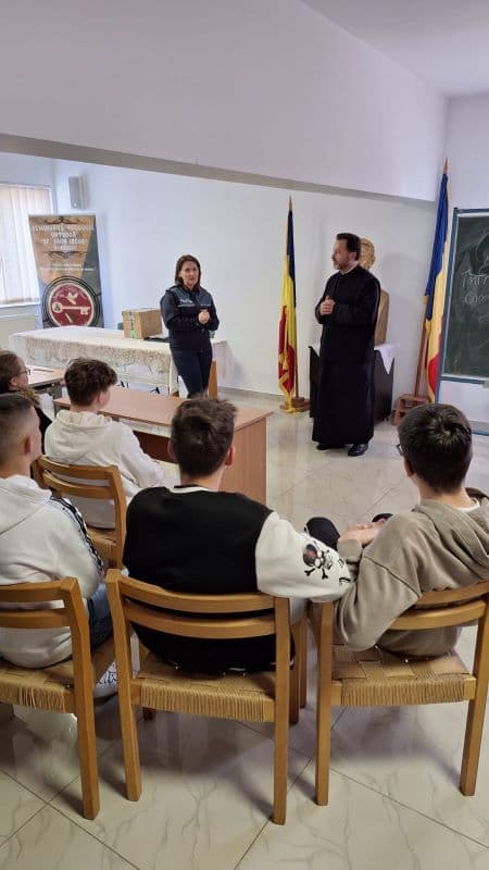 Seminar (4)