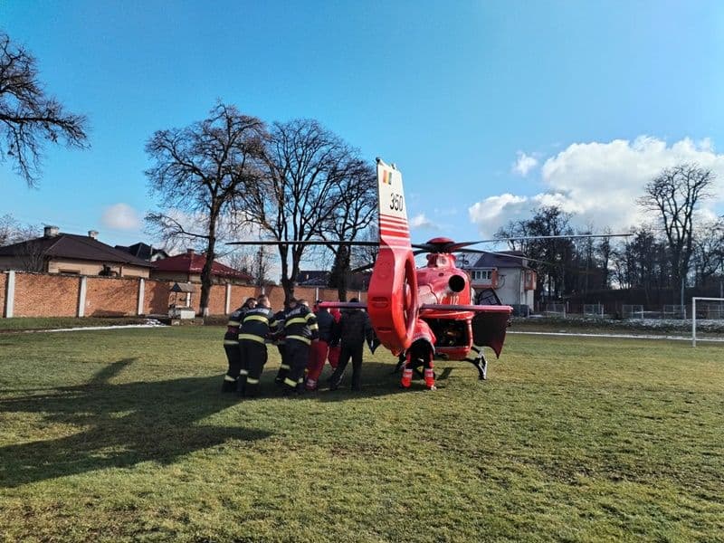 Elicopter_SMURD_la_Dorohoi_04