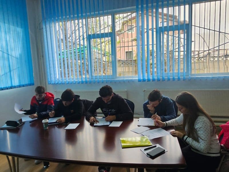 Voluntari_03