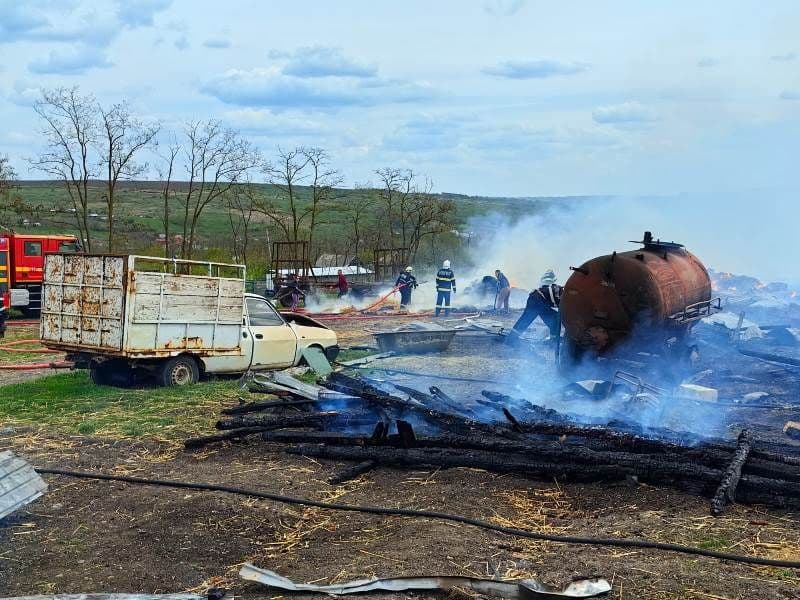 Incendiu ferma_ (2)