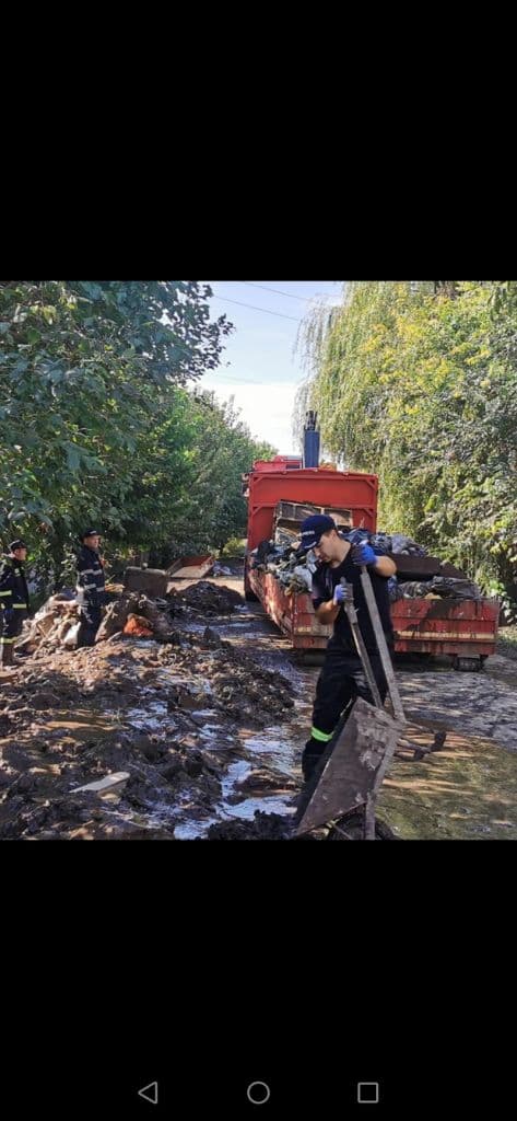 Pompieri_inundatii Galati_009