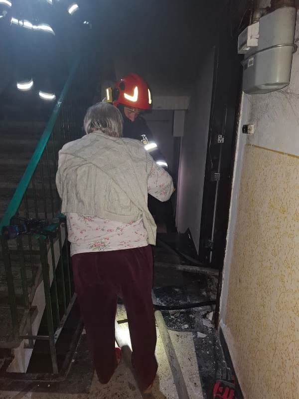 Incendiu apartament Dorohoi_ (2)