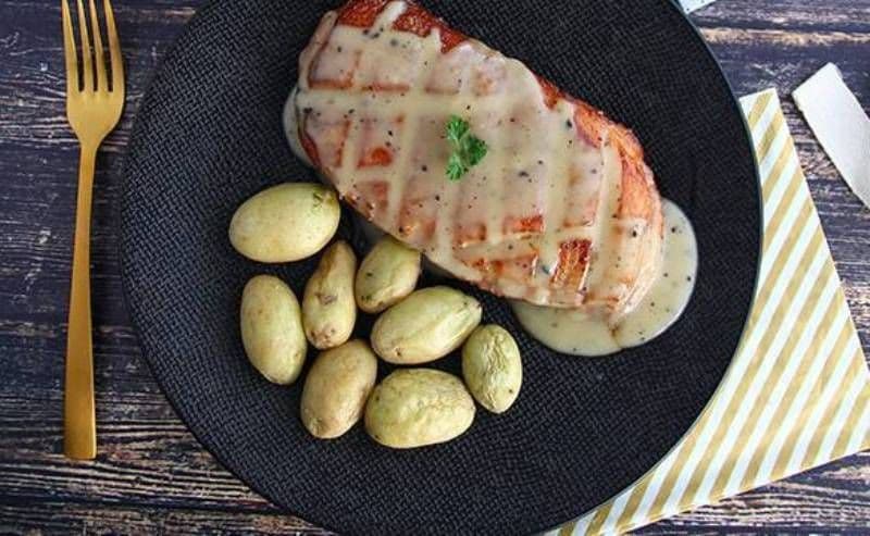 Piept de rață cu sos de trufe