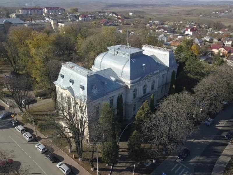 Muzeul de Științele Naturii Dorohoi își întrerupe activitatea pentru cel puțin trei ani