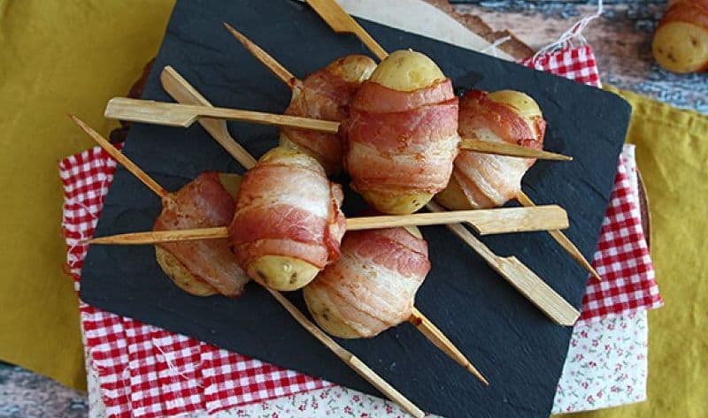Frigărui aperitiv din cartofi și bacon afumat