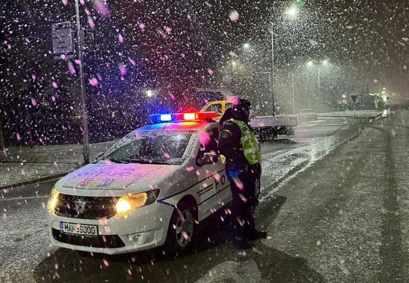Acțiuni ale polițiștilor pentru siguranța cetățenilor. Zeci de sancțiuni aplicate