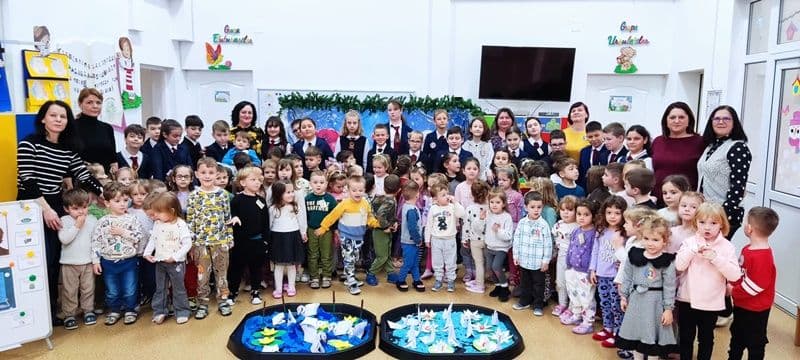 Din cuvintele lui Eminescu clădim vise! – Activitate comună a Grădiniței nr.6 cu Școala „Spiru Haret”