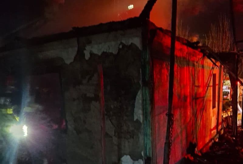 O femeie și-a pierdut viața în urma unui incendiu care i-a cuprins locuința