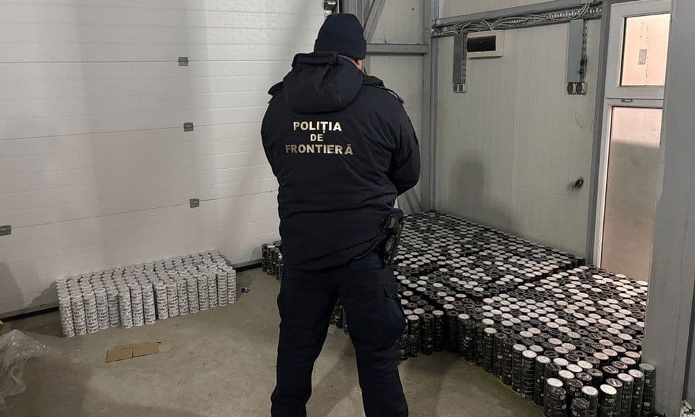 Marfă de contrabandă descoperită la frontieră. A declarat că transportă ajutoare umanitare pentru militarii ucraineni - FOTO