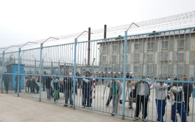Adolescent obligat de instanță la internare obligatorie într-un centru educativ