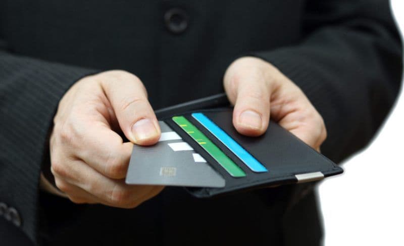 O importantă bancă se retrage din România. Se închide pe 11 martie 2025. Clienții trebuie să-și scoată banii