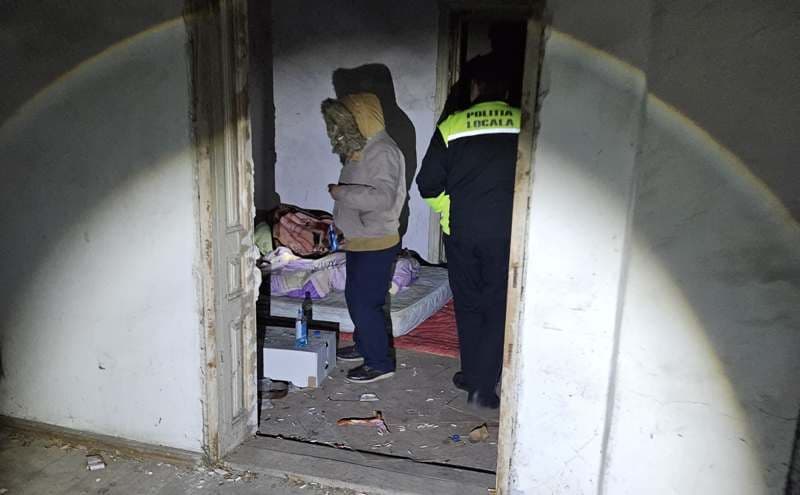 Misiuni de patrulare în municipiile Botoșani și Dorohoi în căutarea persoanele care dorm în frig