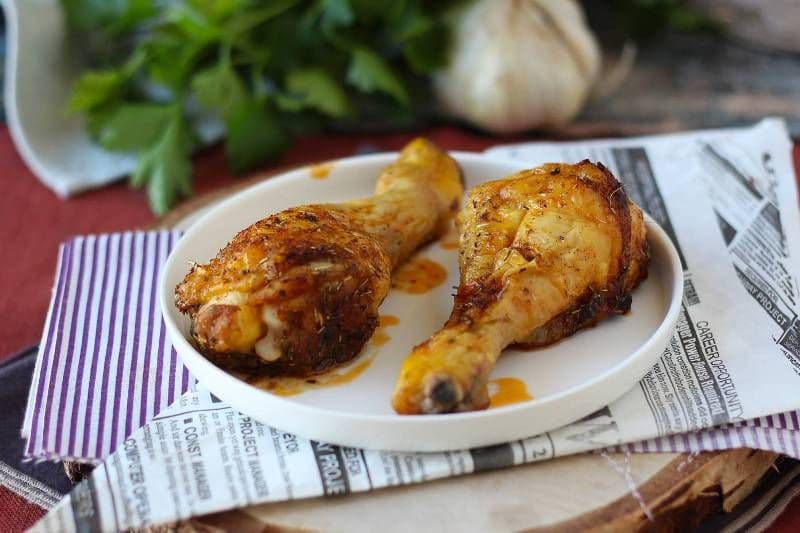 Ciocănele de pui marinate, la cuptor