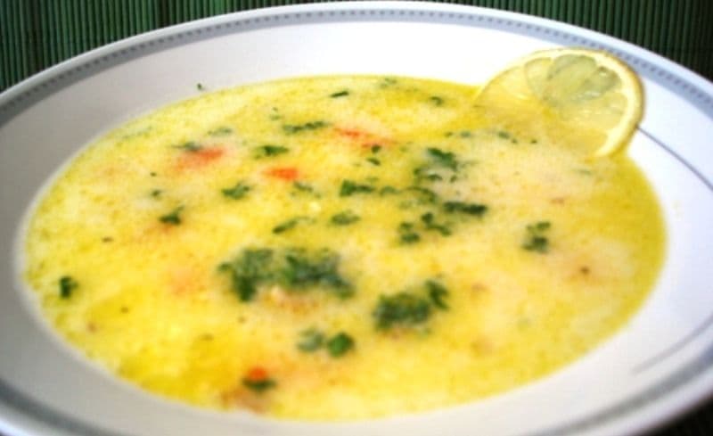 Ciorbă de pui a la grec