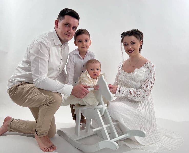 „Du-mă, dorule, la mama” – melodie lansată de Lorena Andrișan-Dupu în luna dedidată femeii