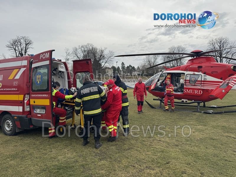 Bebeluș de o lună preluat de urgență de elicopterul SMURD de la Dorohoi - FOTO