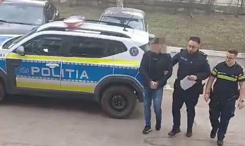 Persoane reținute pentru acte de violență. Un dorohoian a lovit un tânăr iar altuia i-a distrus mașina
