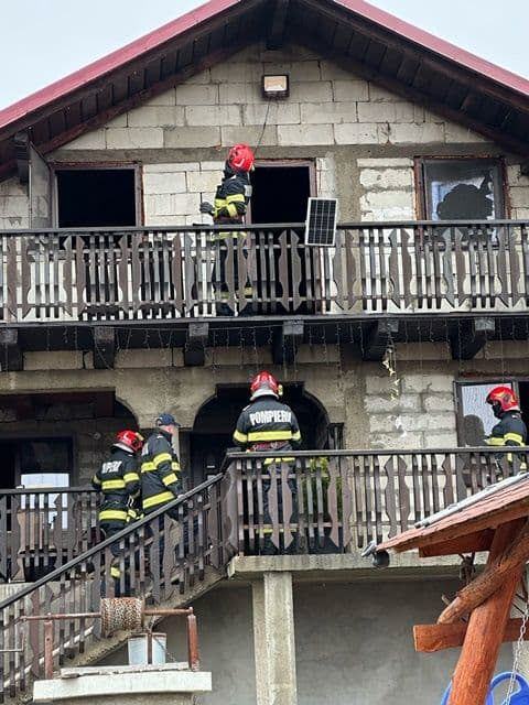 Incendiu cu pagube însemnate la o gospodărie din Horlăceni