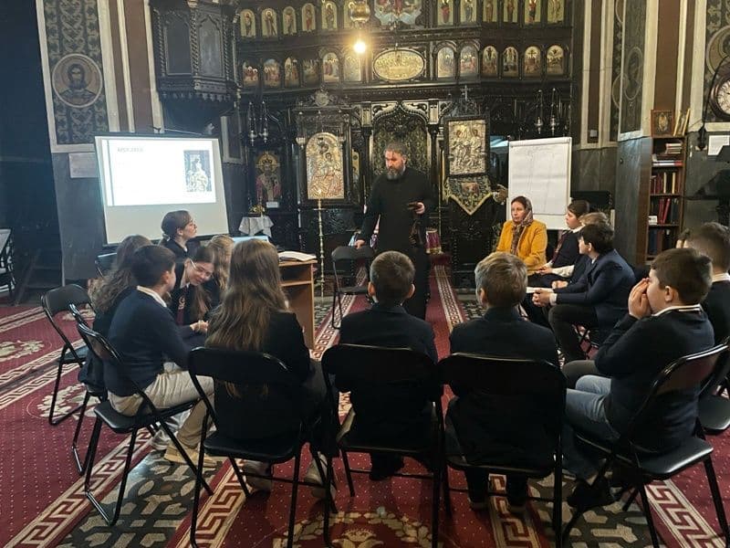 A doua întâlnire din cadrul Proiectului parohial, desfășurat de Catedrala Dorohoi, a fost dedicată Părintelui Patriarh Teoctist