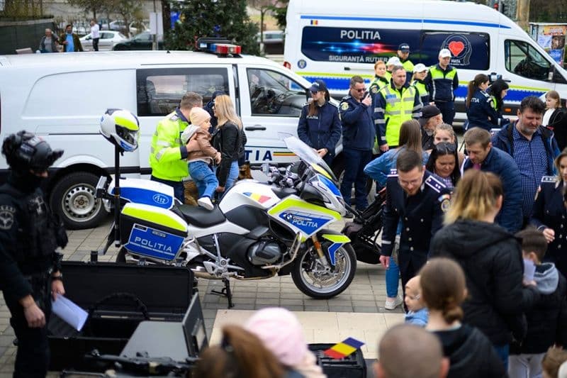 Polițiștii sărbătoresc astăzi 203 ani de la înființarea Poliției Române