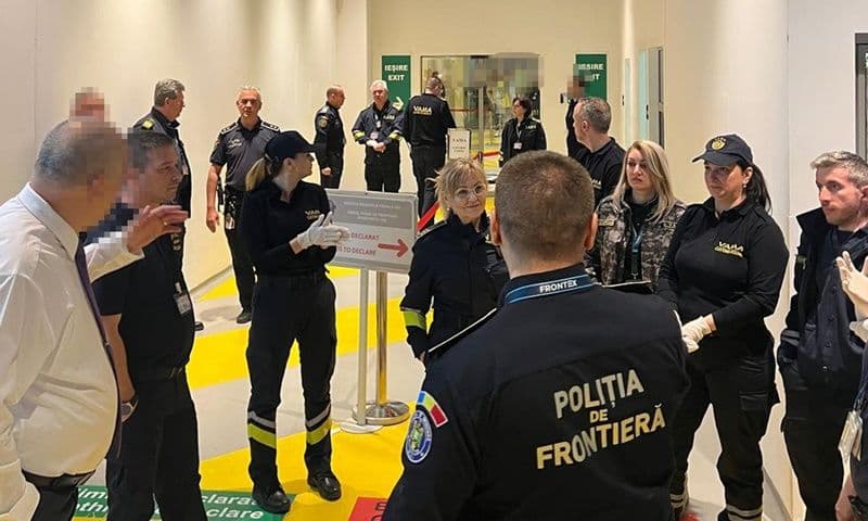 Produse de lux de aproximativ 95.000 lei confiscate pe Aeroportul Iași