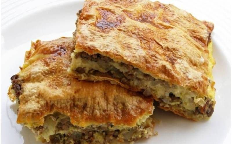 Plăcintă cu carne și bere