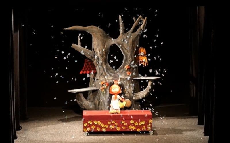 O nouă reîntâlnire cu Scufița roșie la Teatrul „Vasilache”!!!