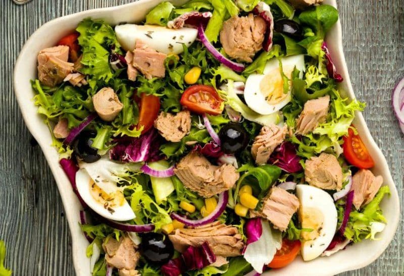 Salată de ton