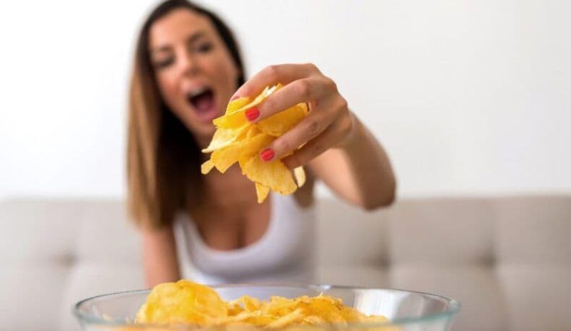 Ce probleme medicale poate semnala pofta de alimente sărate?