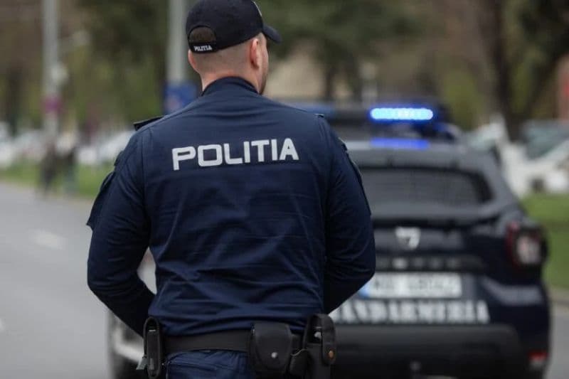 Tânăr de 22 de ani, fără permis, prins la volanul unui autoturism neînmatriculat