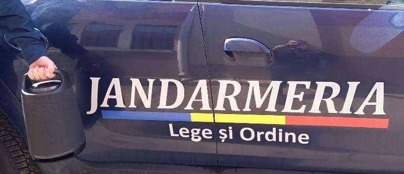 Bărbat amendat de jandarmi pentru tulburarea liniștii publice 