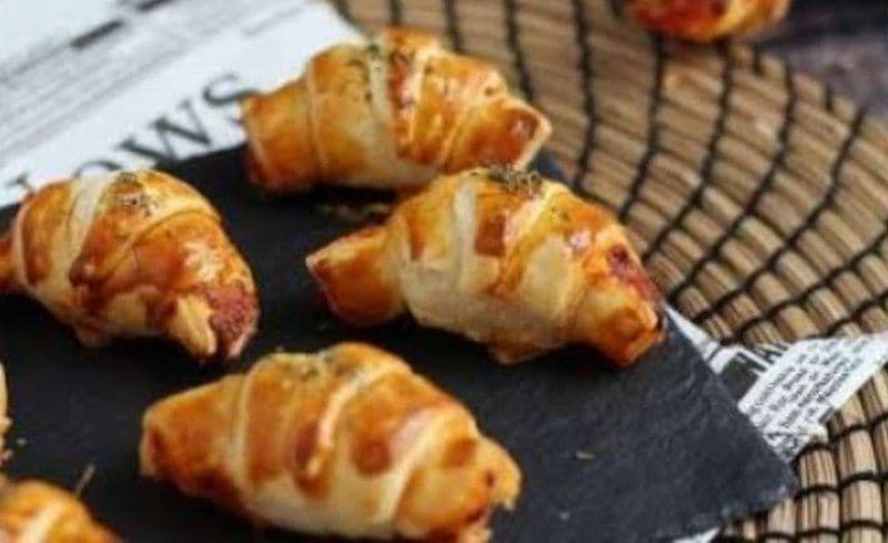 Mini croissante aperitiv
