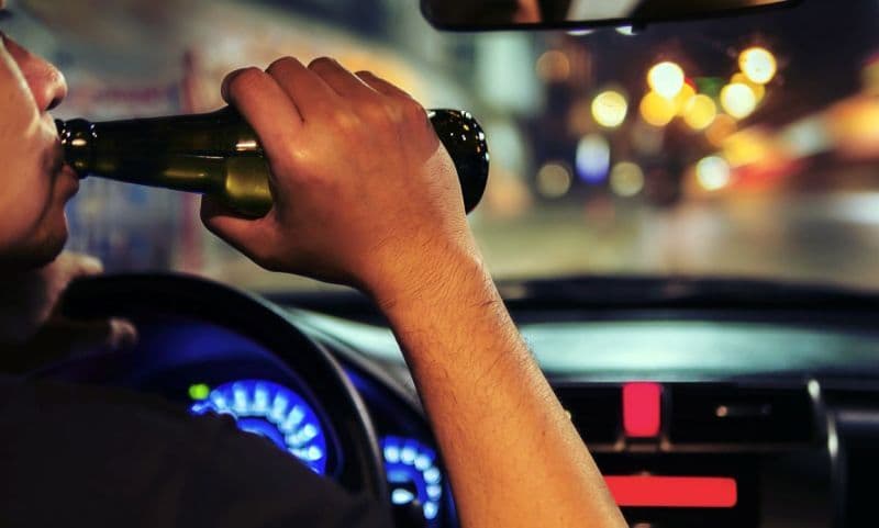 Șofer băut, scos din trafic după ce a provocat un accident. Aparatul alcooltest a indicat o valoare uriașă