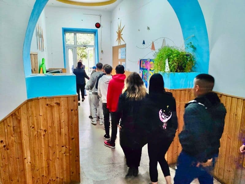 Peste 300 de elevi evacuați astăzi la Liceul Teoretic „Anastasie Bașotă” Pomârla - FOTO