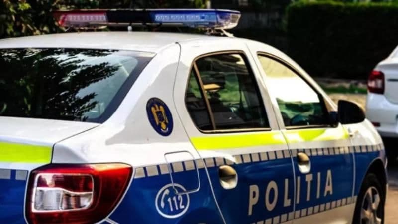 Bătaie, în parcarea unui supermarket, oprită de un polițist aflat în timpul liber
