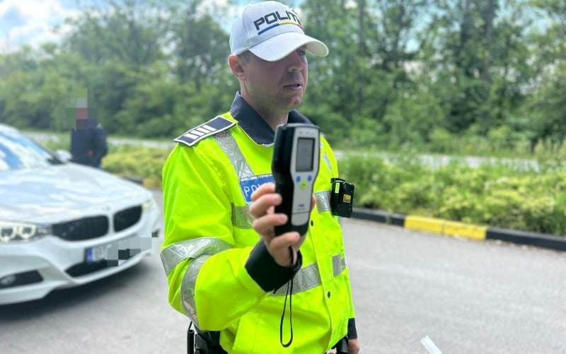 Șofer cu alcoolemie uriașă scos din trafic de polițiști
