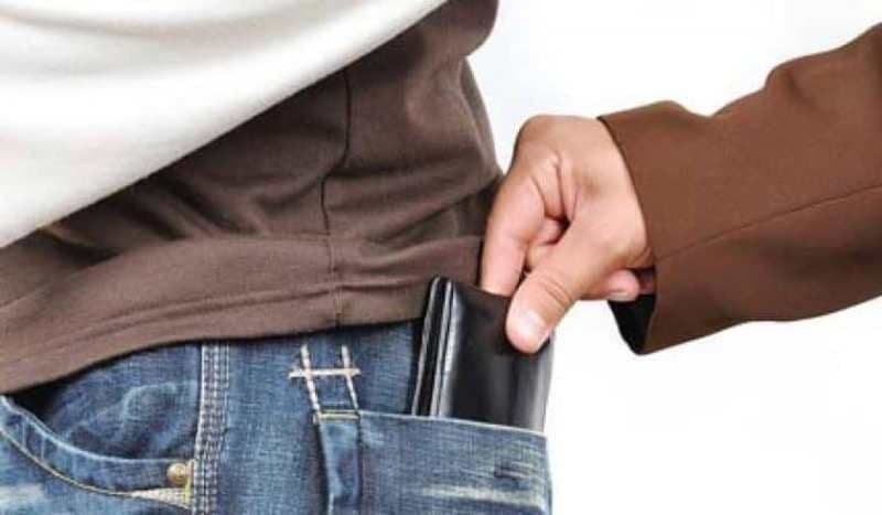 Atenție la buzunare și genți! Acțiune a polițiștilor din Botoșani, pentru prevenirea și combaterea furturilor din buzunare/bagaje