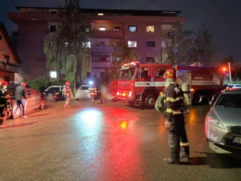 Panică într-un bloc din Botoșani după ce o oală cu mâncare a fost uitată pe foc