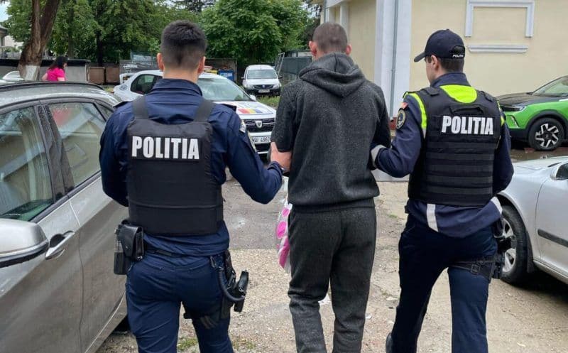 Bărbat reținut pentru 24 de ore pentru încălcarea ordinului de protecție și violare de domiciliu