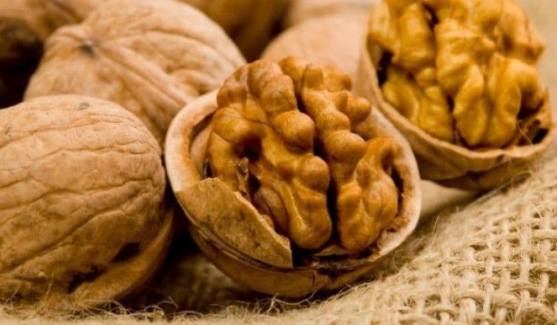 Fructul care conține grăsimi dar nu îngrașă și reduce colesterolul