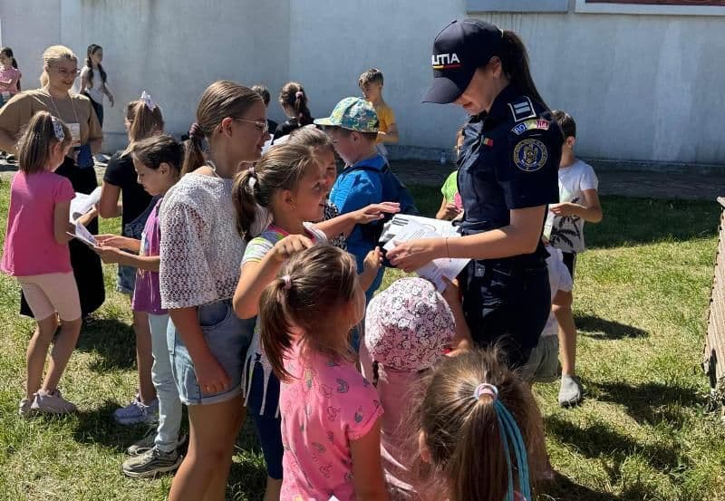 Zile de vară alături de polițiști, activități în cadrul Școlii de Vară
