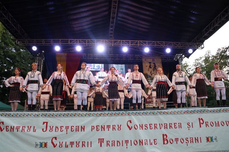 Festivalul Internațional al Cântecului, al Jocului și al Portului Popular „Vasile Andriescu”, ediția a XVII-a, a ajuns la final!