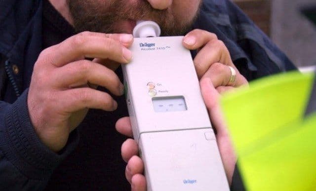 Cercetat pentru refuz de prelevare de mostre de sânge, după ce a condus beat pe o strdă din Dorohoi
