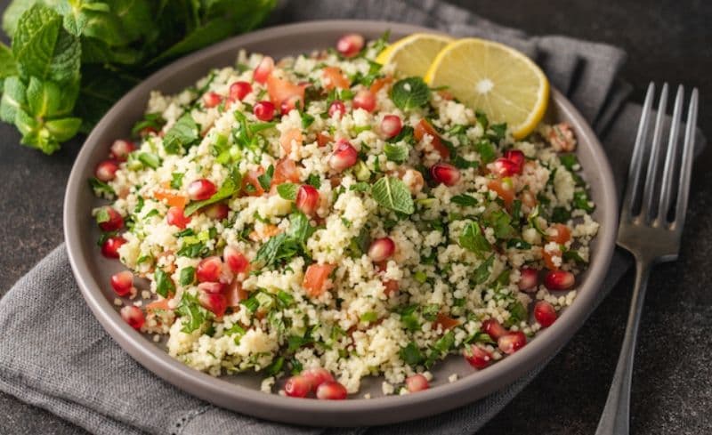 Salată de cuscus cu semințe de rodie