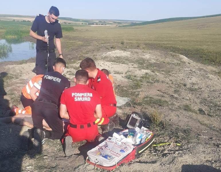 Adolescent găsit în apă de la o adancime de peste cinci metri