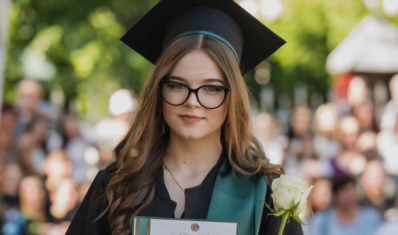 Șase absolvenți ai Colegiului Național Grigore Ghica Dorohoi, admiși la universități de medicină din țară - FOTO