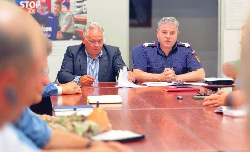 Prefectul județului a convocat Comitetul Județean pentru Situații de Urgență în contextul Codurilor Portocaliu și Galben